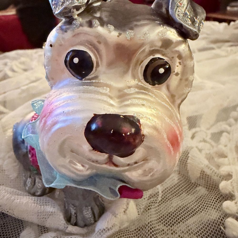 Hand Blown Glass Charming Shih Tzu Dog Holiday Ornament - Picture 4 of 8